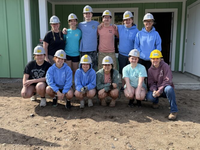 Budding Builders: Frewsburg Students Take Part In Structural Integrity Club Habitat For Humanity Build In Fla.